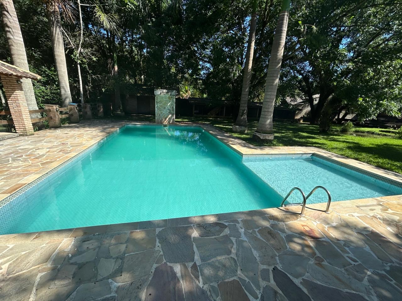 Chácara dentro da cidade de Santa Branca imagem 19